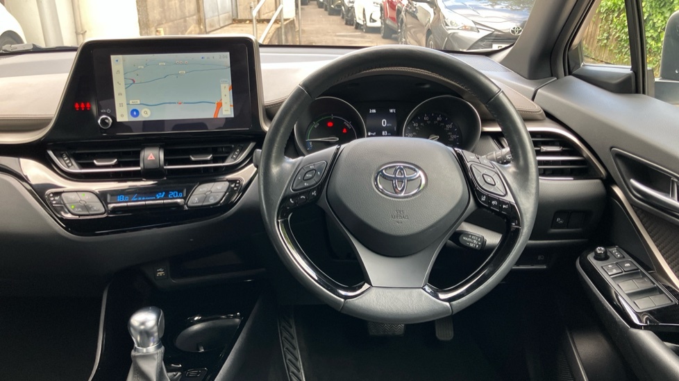 Toyota C-Hr Design White #10