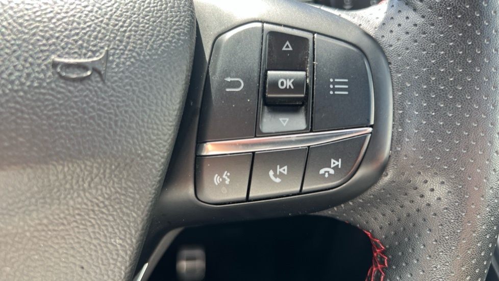 Ford Kuga 2.5 Fhev Black Package Edition Cvt Red #39
