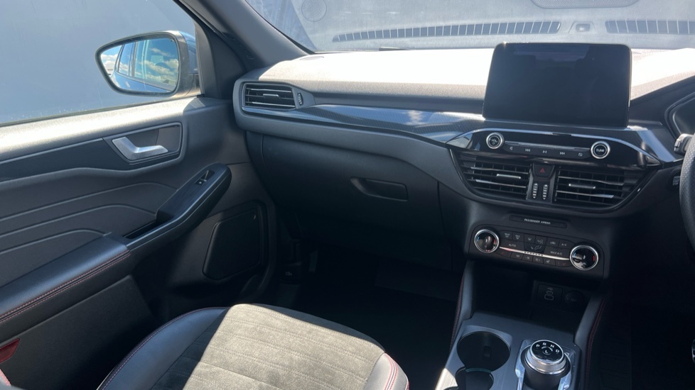 Ford Kuga 2.5 Fhev Black Package Edition Cvt Red #14