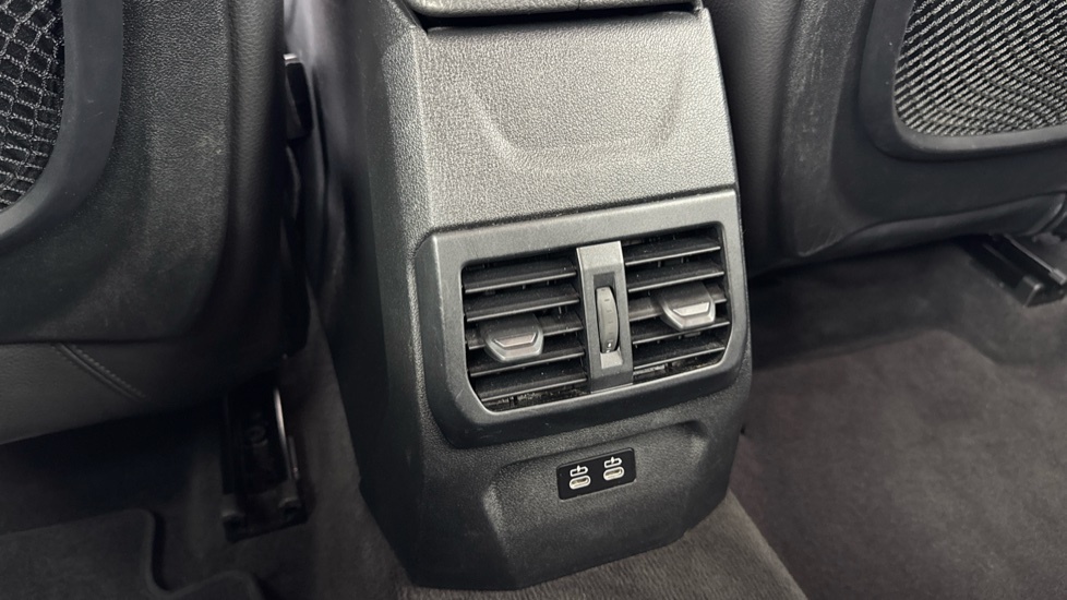 BMW 1 Series 116D M Sport Step Live Cockpit Pro White #41