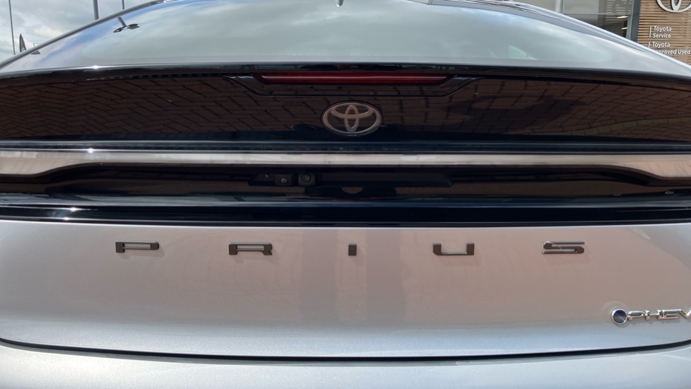 Toyota Prius Prius Hybrid White #42