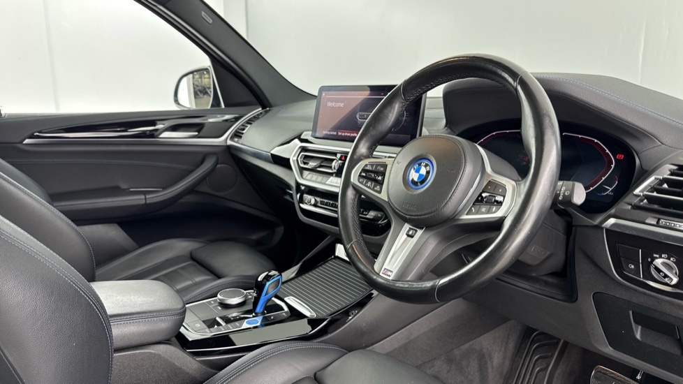 BMW iX3 M Sport Black #6