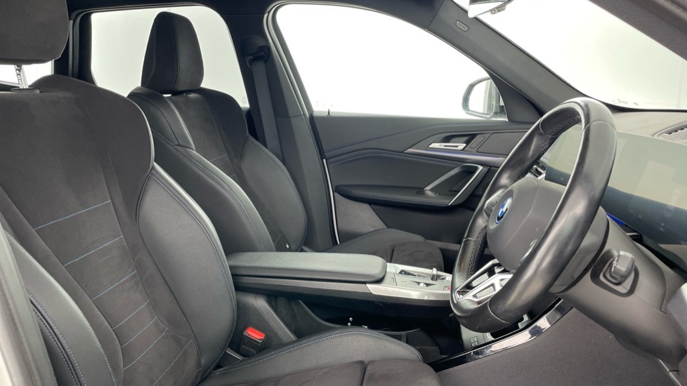 BMW iX1 Ix1 Xdrive 30 M Sport Blue #11