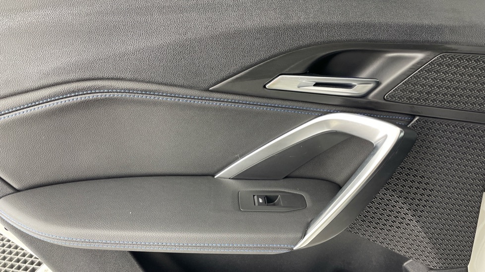 BMW iX1 Ix1 Xdrive 30 M Sport Blue #33