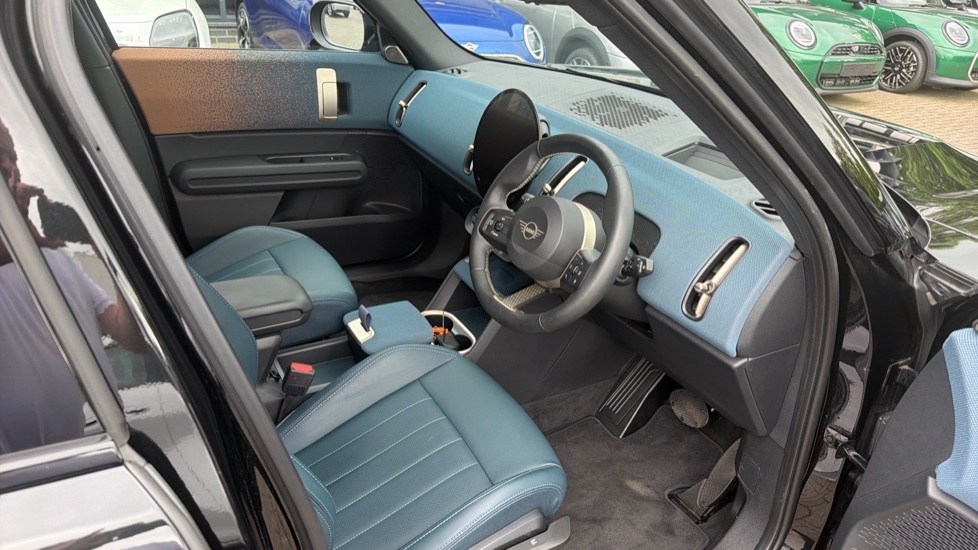 Mini Countryman C Exclusive Black #6