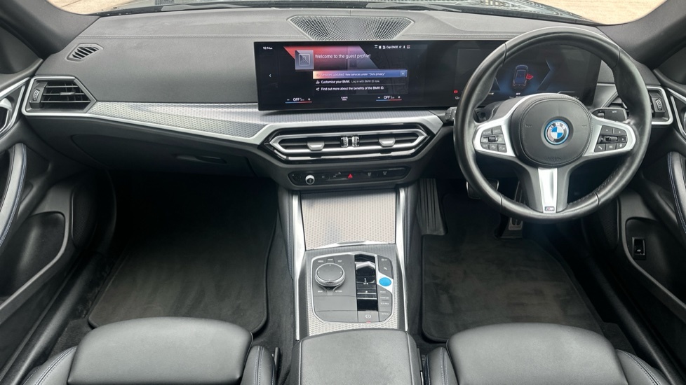BMW i4 M Sport Black #4