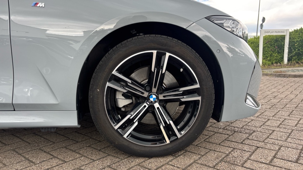BMW 3 Series 320I M Sport Step 2025 White #14