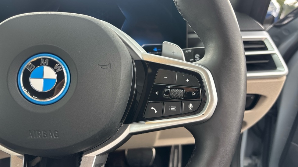 BMW 3 Series 320I M Sport Step 2025 White #18