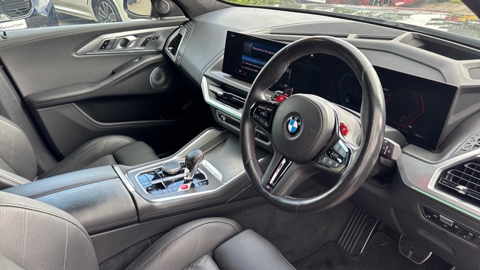 BMW XM Estate Black #6