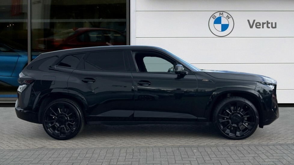 BMW XM Estate Black #3