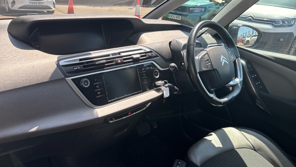 Citroen C4 Grand Puretech Feel Ss Red #9