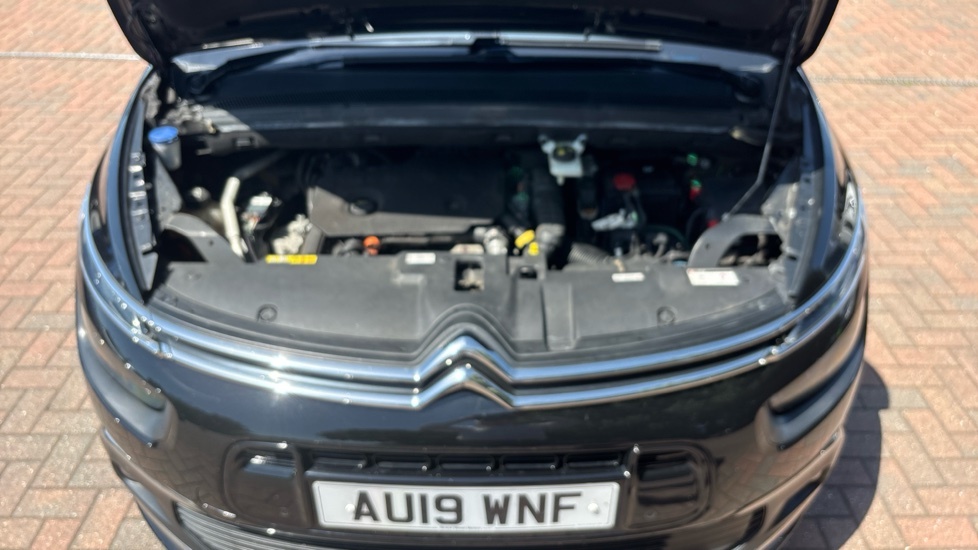 Citroen C4 Grand Puretech Feel Ss Red #8