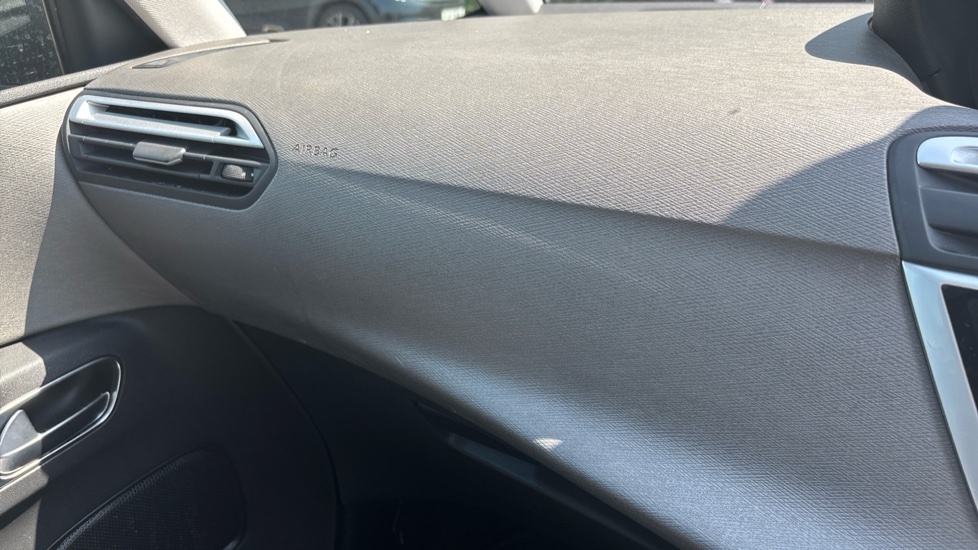 Citroen C4 Grand Puretech Feel Ss Red #20