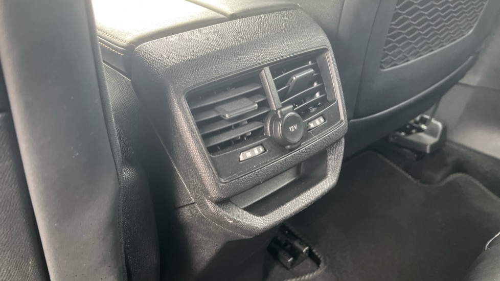 Peugeot 3008  Brown #17