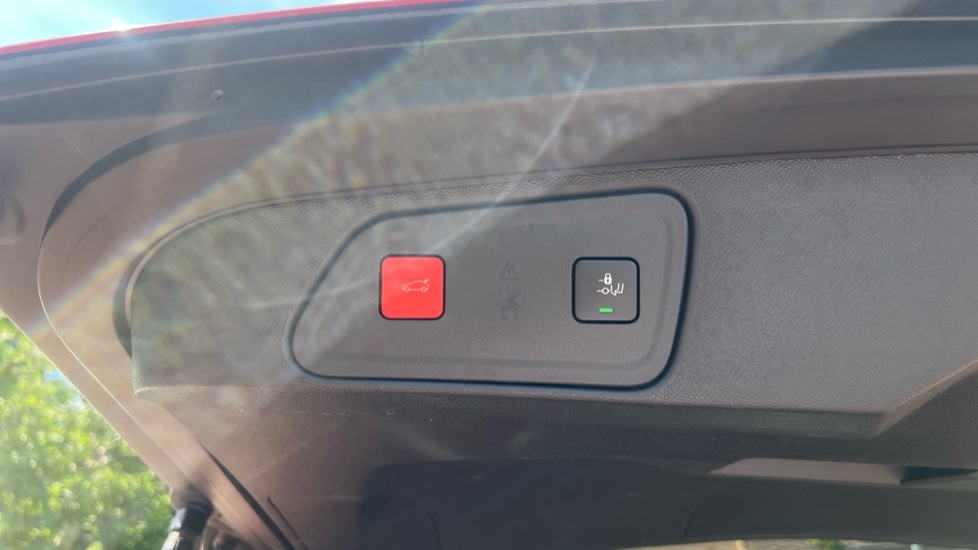Peugeot 3008 1.2L Gt Line Premium Red #25