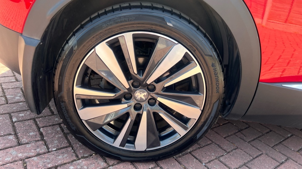 Peugeot 3008 1.2L Gt Line Premium Red #21