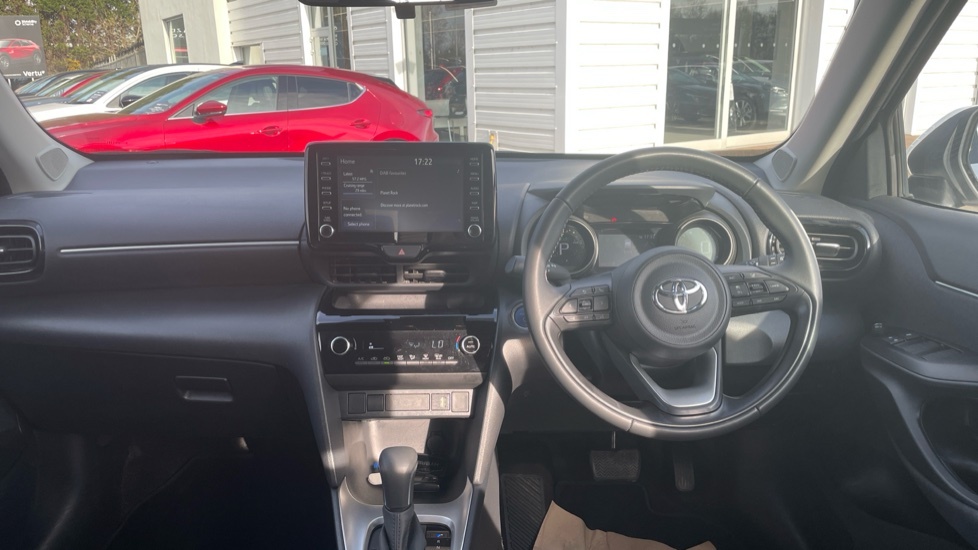 Toyota Yaris Cross Icon White #6