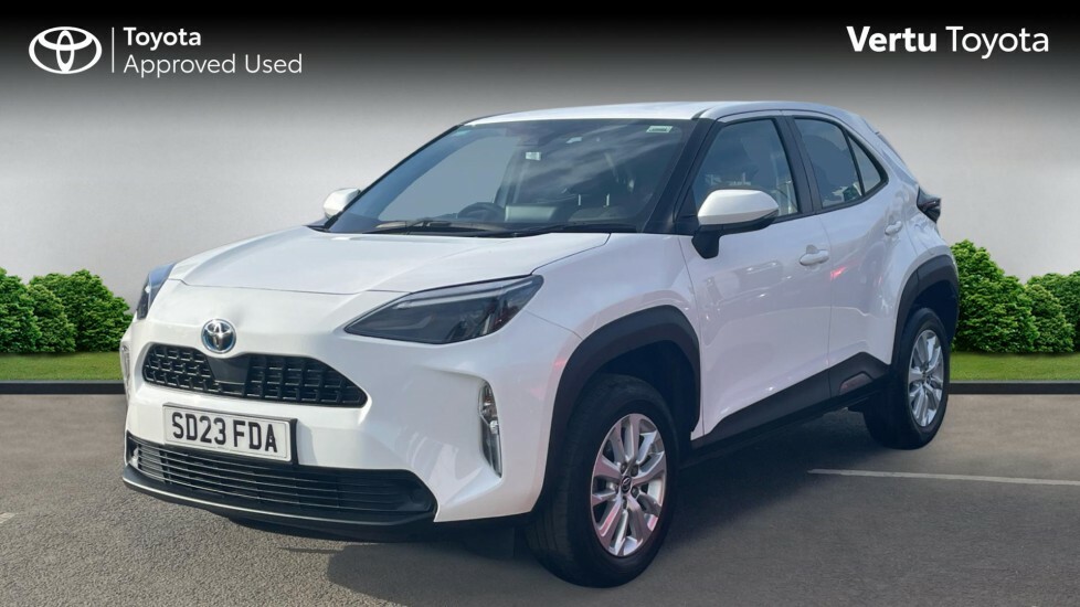 Toyota Yaris Cross Icon White #3