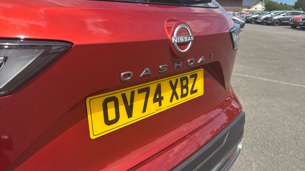 Nissan Qashqai E-power Acenta Premium White #8