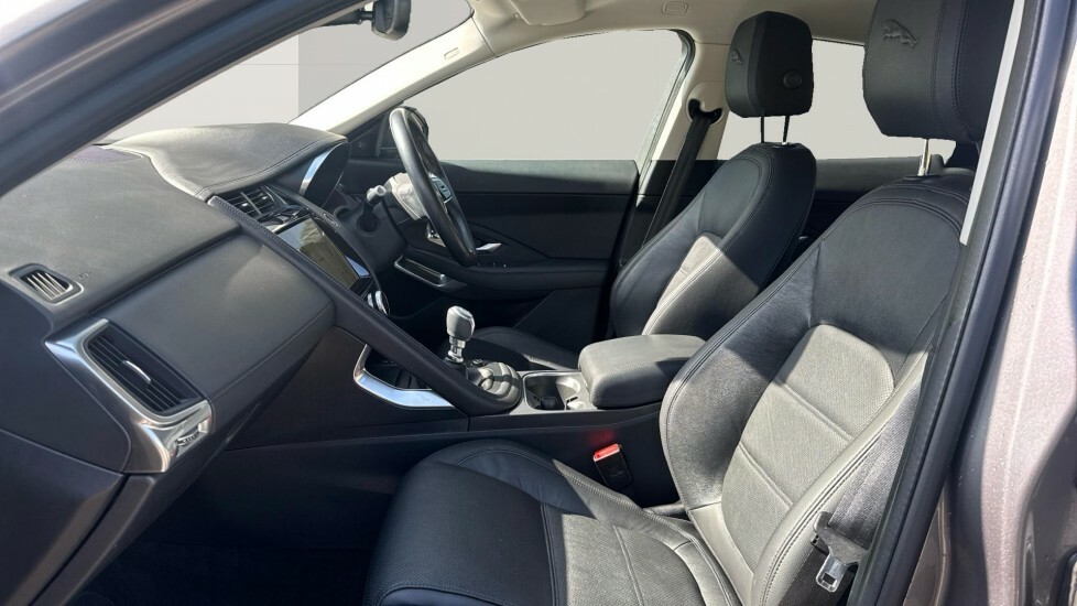 Jaguar E-Pace Se Grey #3