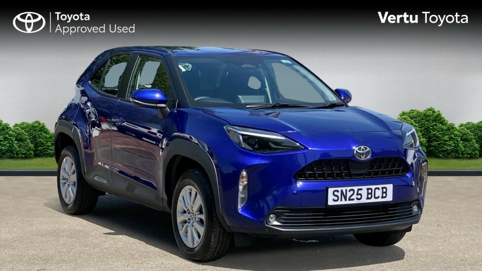 Toyota Yaris Cross Icon Blue
