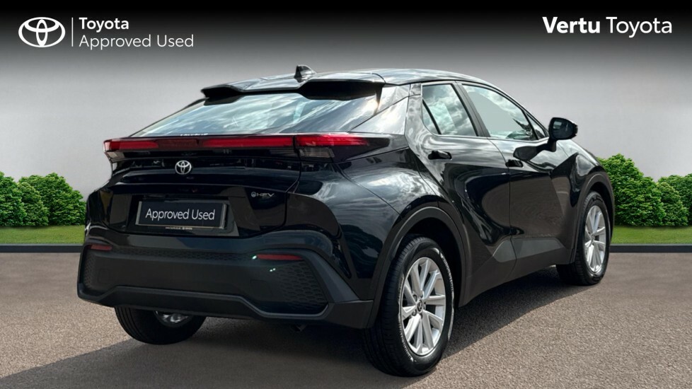 Toyota C-Hr Icon Black #2