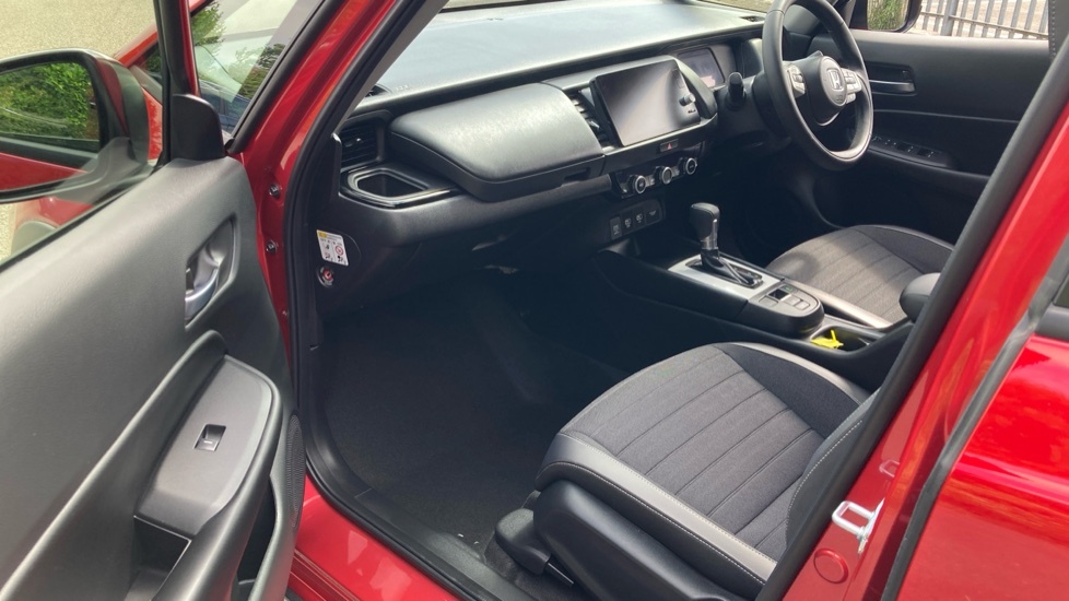 Honda Jazz 1.5 I-mmd Hybrid Elegance Ecvt White #28