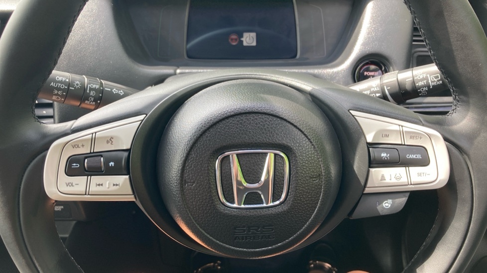 Honda Jazz 1.5 I-mmd Hybrid Elegance Ecvt White #29