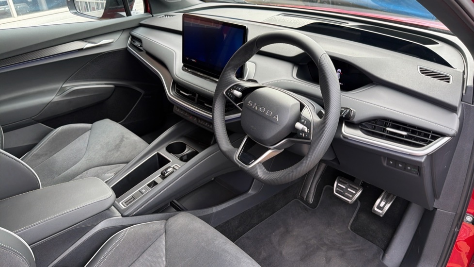 Skoda Elroq Sportline Red #6