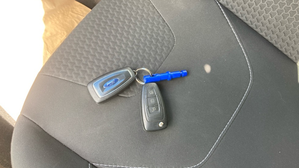 Ford Focus Zetec S Silver #20