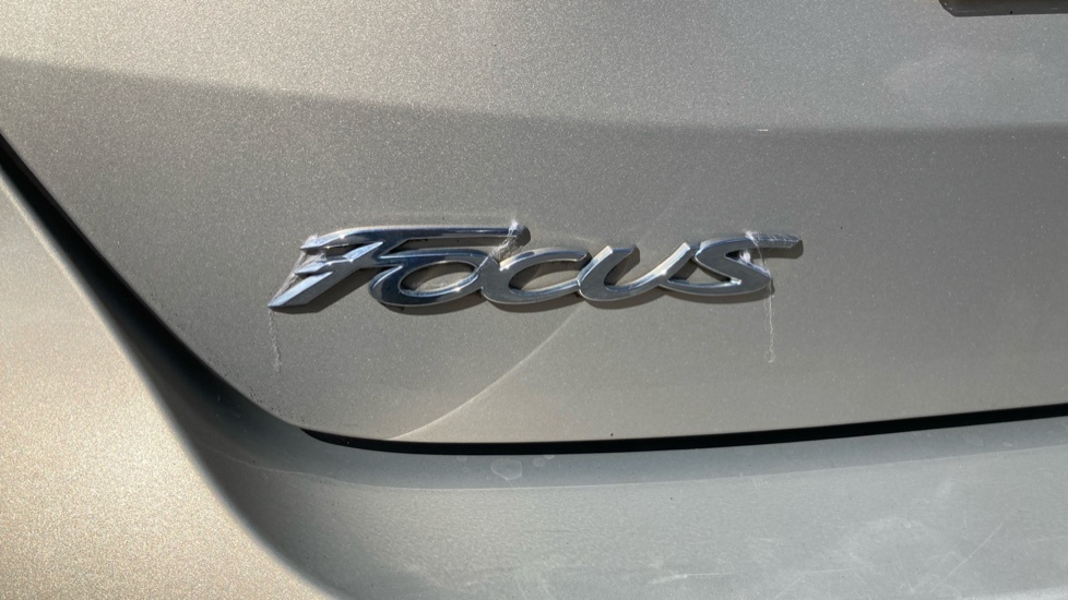 Ford Focus Zetec S Silver #41