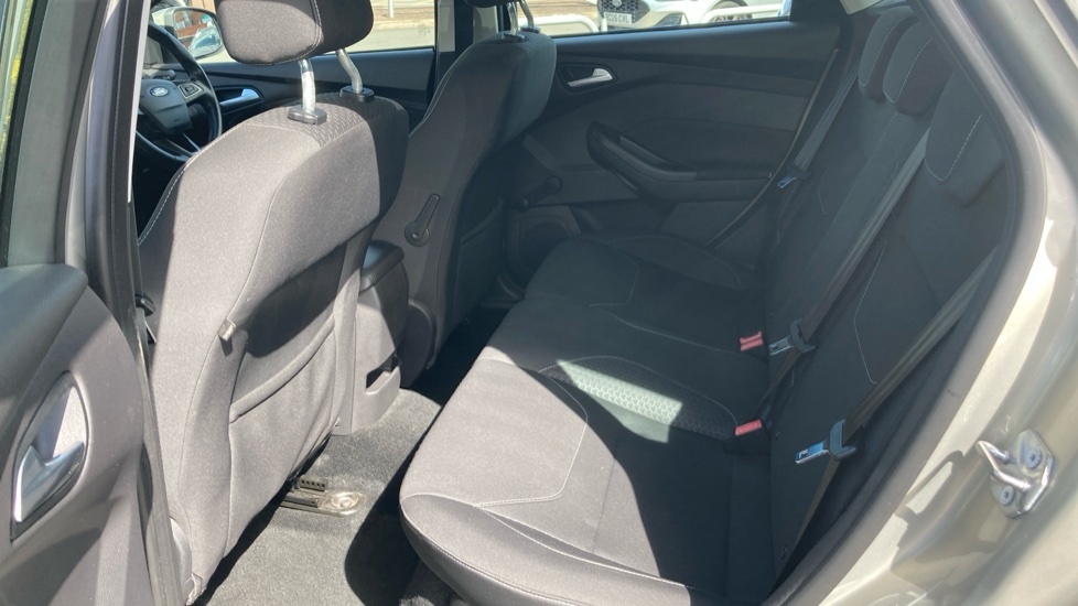 Ford Focus Zetec S Silver #16
