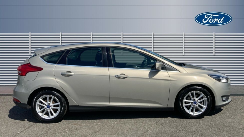 Ford Focus Zetec S Silver #5