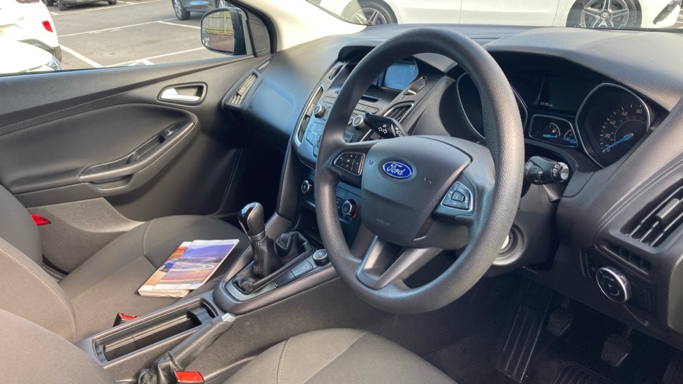 Ford Focus 2.0 St-2 247 Black #11