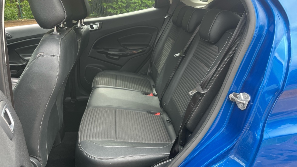 Ford Ecosport St-line White #16