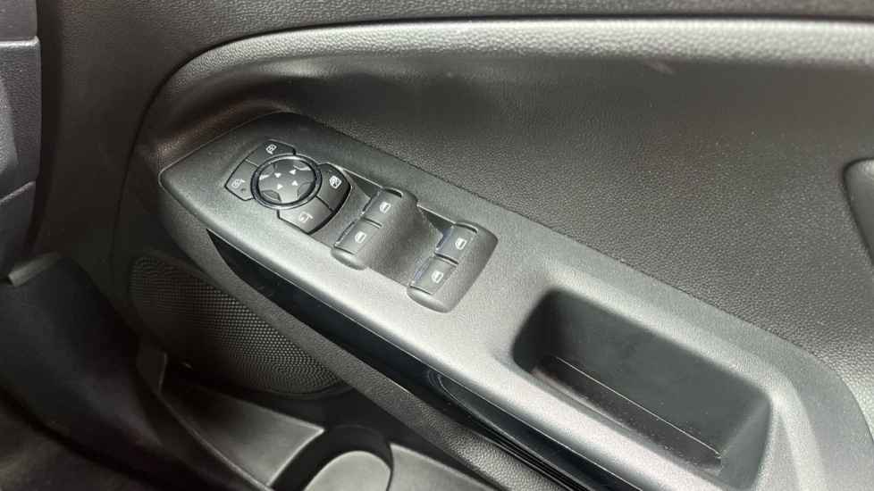 Ford Ecosport St-line White #27