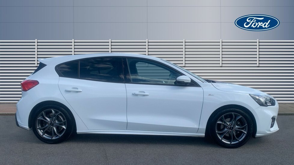 Ford Focus St-line Edition White #5