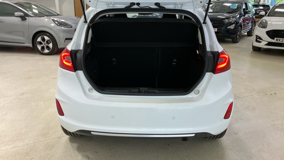Ford Fiesta Active 1 Black #4