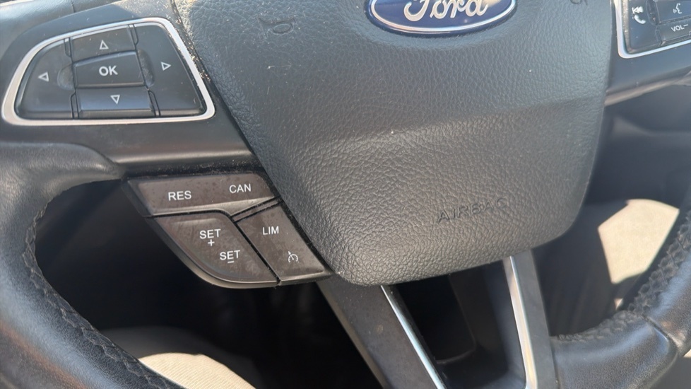 Ford Kuga St-line Black #29