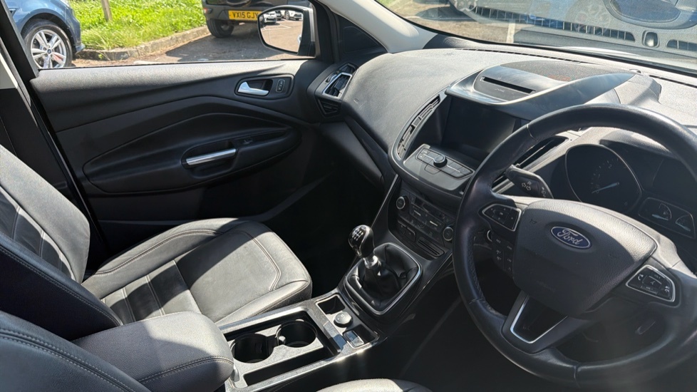 Ford Kuga St-line Black #14