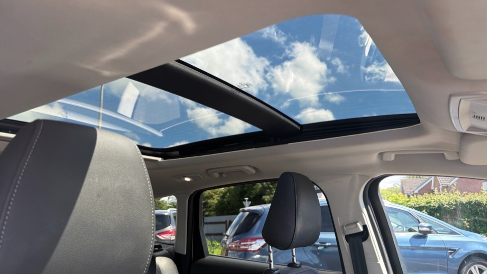 Ford Kuga St-line Black #21