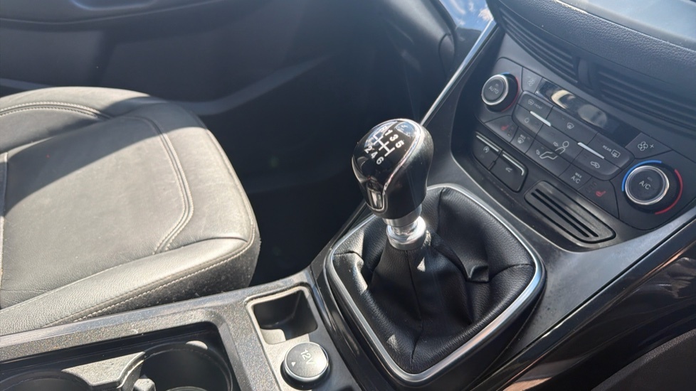 Ford Kuga St-line Black #13
