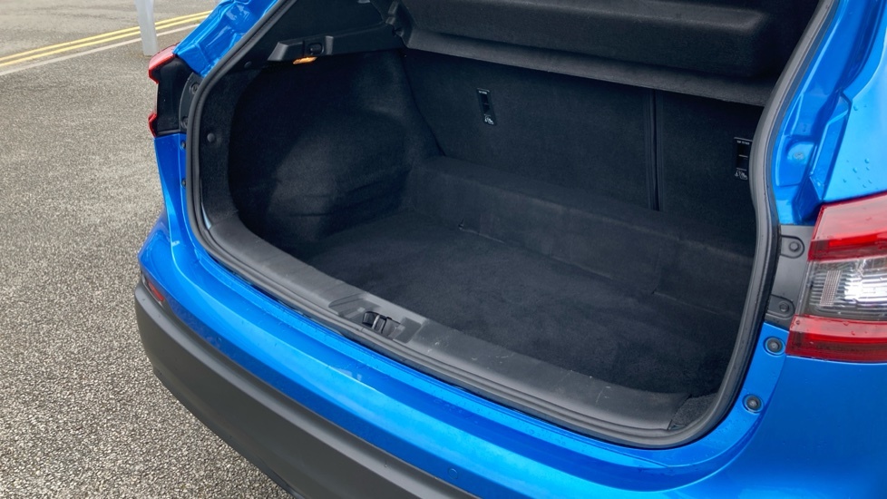 Nissan Qashqai Dig-t Tekna Plus Blue #40