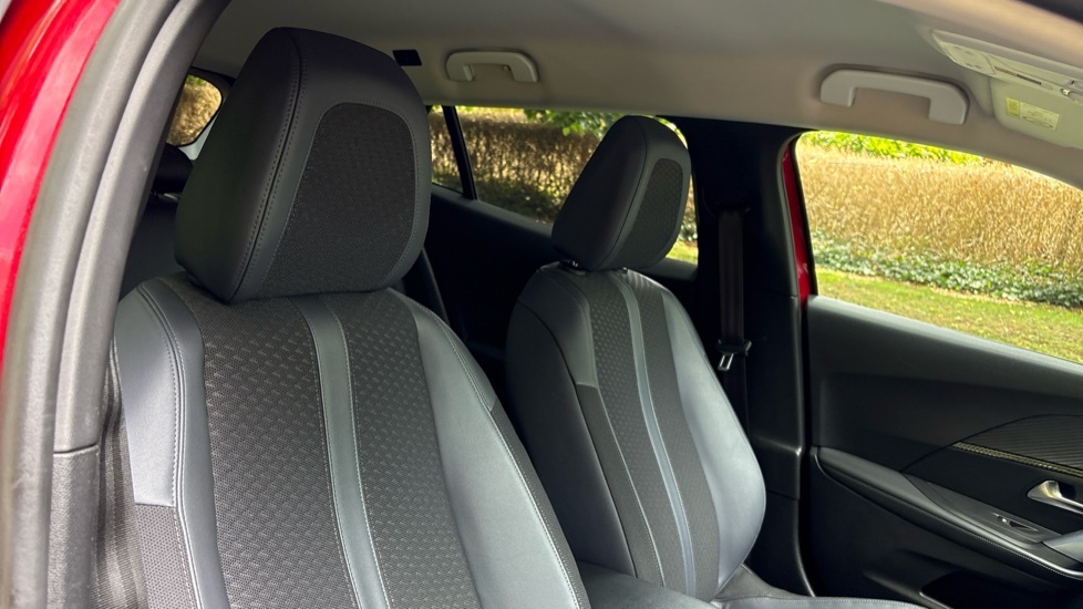 Peugeot 2008 Puretech Ss Active Grey #40