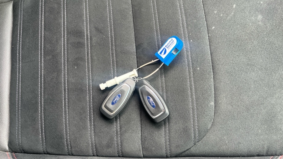 Ford Kuga St-line X Blue #19