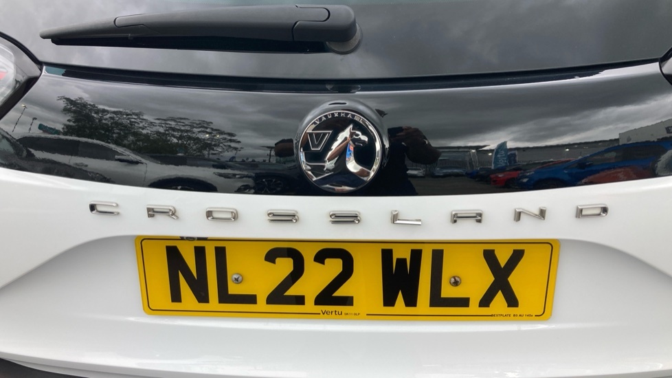 Vauxhall Crossland Se Edition White #39