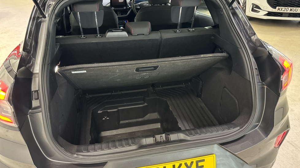 Ford Puma St-line Black #22