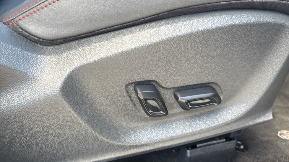 MG ZS 1.5 Vti-tech Exclusive White #33