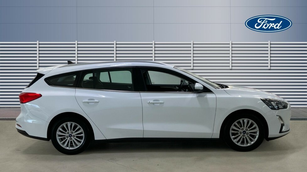 Ford Focus Titanium Edition White #5