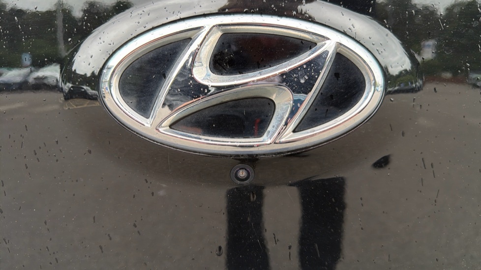 Hyundai Bayon Premium White #23